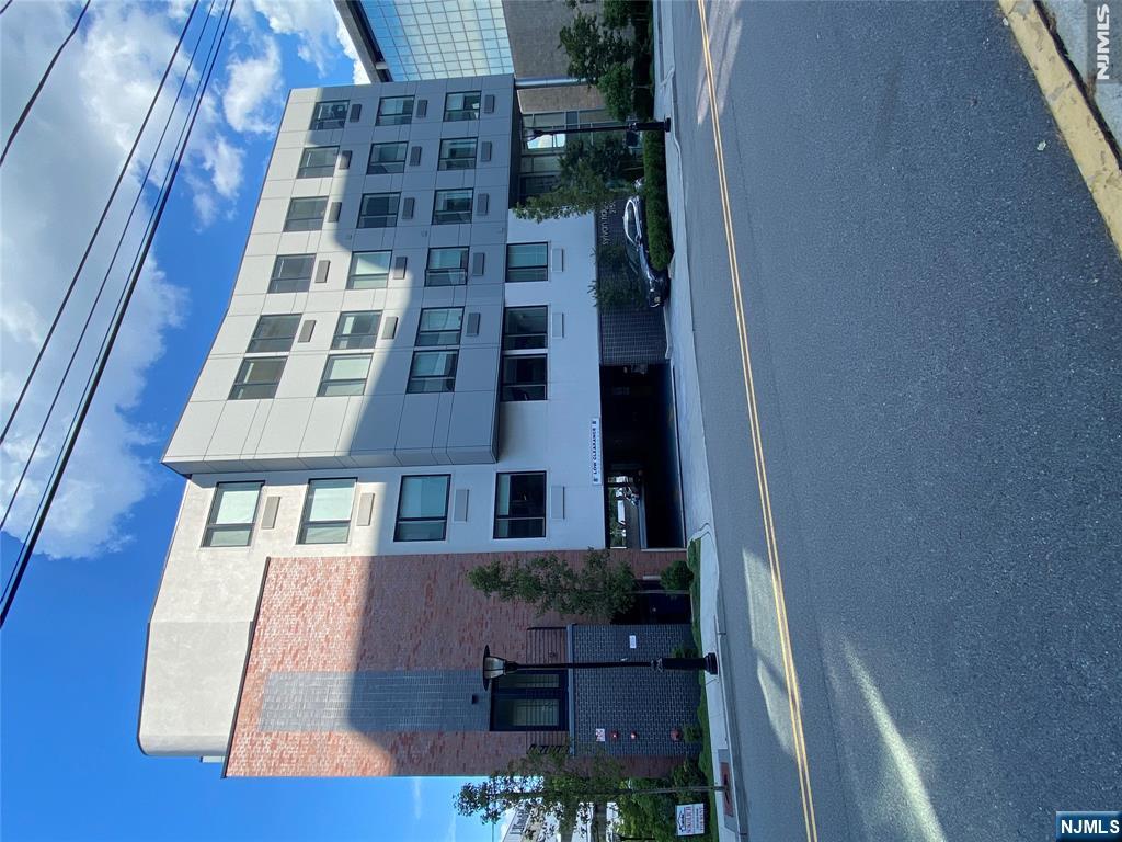 2150 North Central Road, Unit 411 Fort Lee, NJ 07024 - Photo 1 of 7