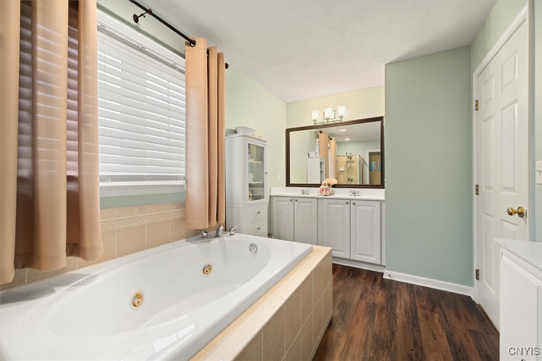 5542 Rockhampton Path Clay, NY 13041 - Photo 36 of 50