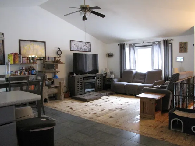 $530,000 | 14 Country Acres Road, Sandown, NH 03873