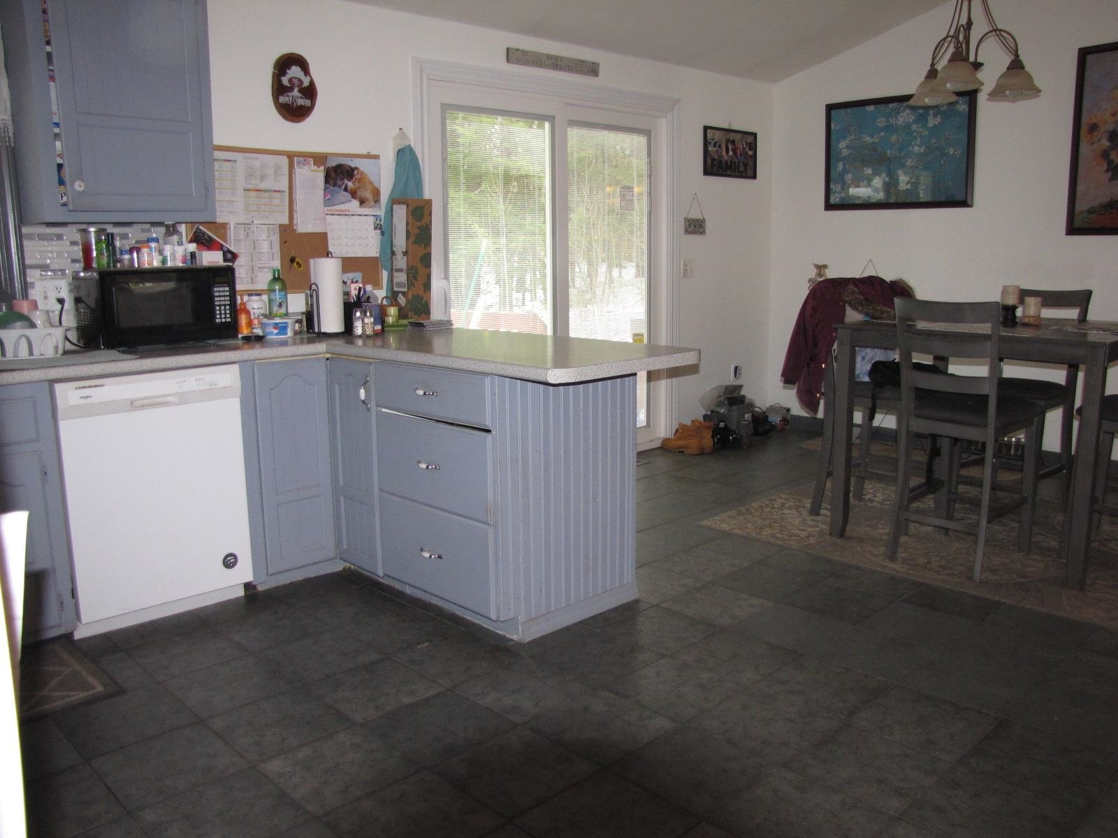 14 Country Acres Road Sandown, NH 03873 - Photo 12 of 34