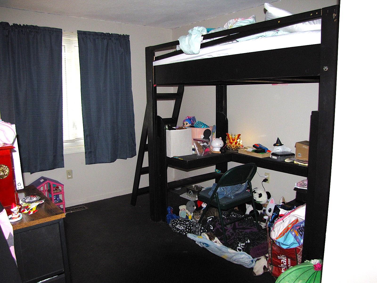 14 Country Acres Road Sandown, NH 03873 - Photo 15 of 34