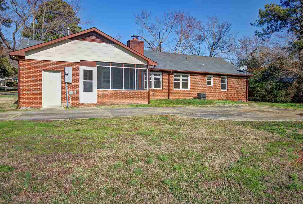 400 Rippling Stream Road Durham, NC 27704 - Photo 18 of 20 Exterior Rear