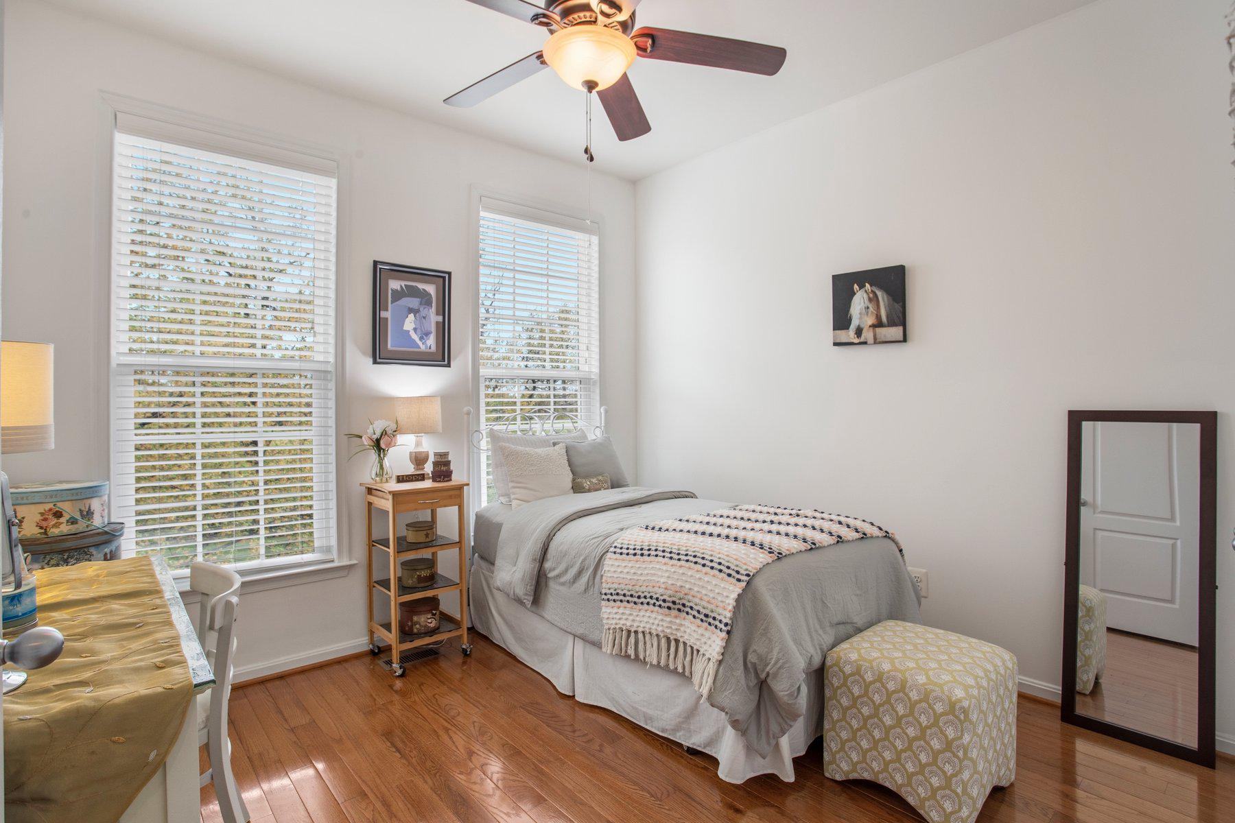 19466 Front Street Leesburg, VA 20176 - Photo 25 of 34 Bedroom #3