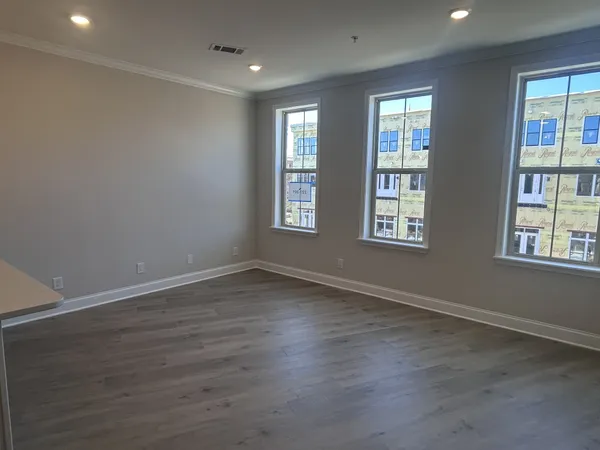 $405,025 | 3171 Setting Sun Drive, Unit 301, Thompson's Station, TN 37179