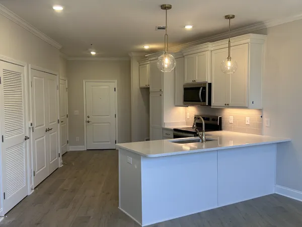 $405,025 | 3171 Setting Sun Drive, Unit 301, Thompson's Station, TN 37179