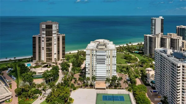 $25,000 | 4401 Gulf Shore Boulevard North, Unit PH3, Naples, FL 34103