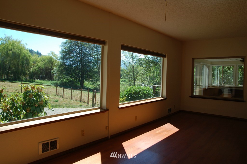 26923 Fern Bluff Road Monroe, WA 98272 - Photo 8 of 25 Gallery Image 8