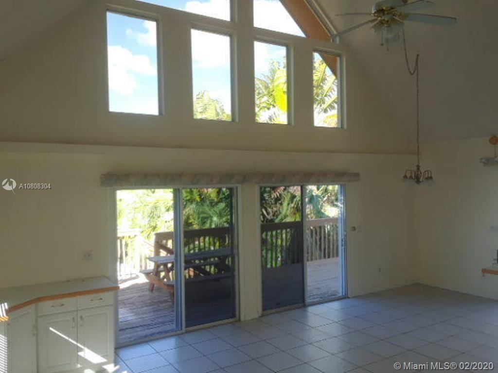 499 Sombrero Beach Road Marathon, FL 33050 - Photo 5 of 13 Gallery Image 5