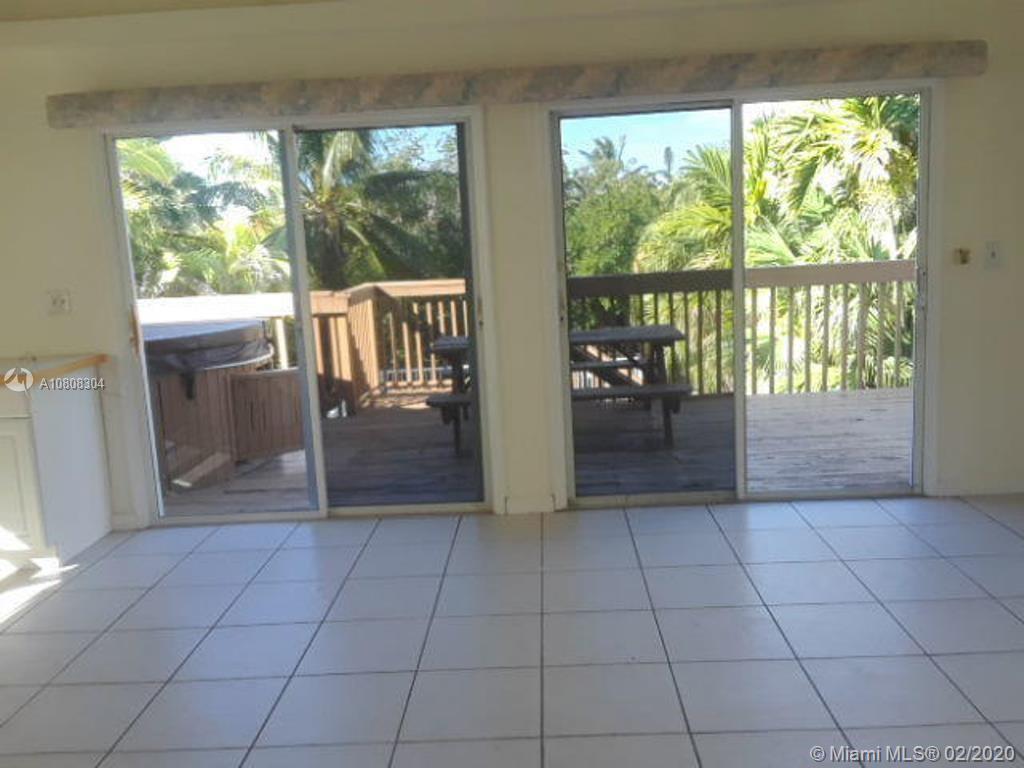 499 Sombrero Beach Road Marathon, FL 33050 - Photo 6 of 13 Gallery Image 6
