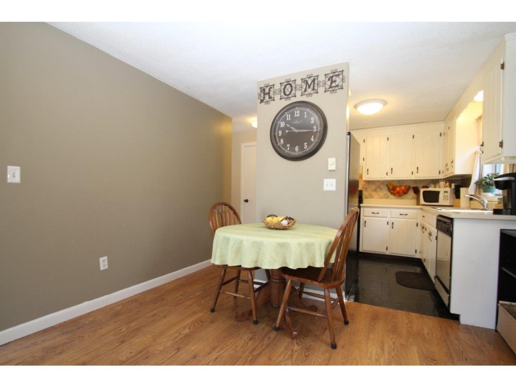 122 Lane Road, Unit B Deerfield, NH 03037 - Photo 3 of 20