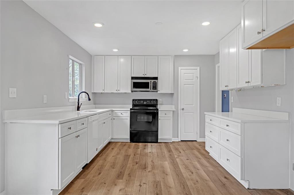 149 Roy Huie Road Riverdale, GA 30274 - Photo 9 of 24