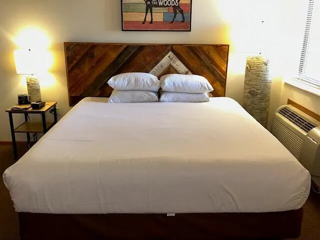 $118,900 | 7020 Grand Geneva Way, Unit 350, Lyons, WI 53147