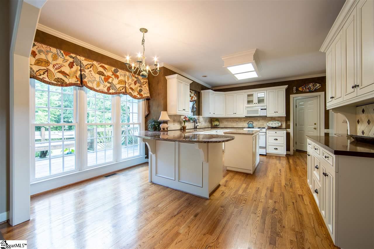 353 English Oak Road Simpsonville, SC 29681 - Photo 11 of 36 Gallery Image 11