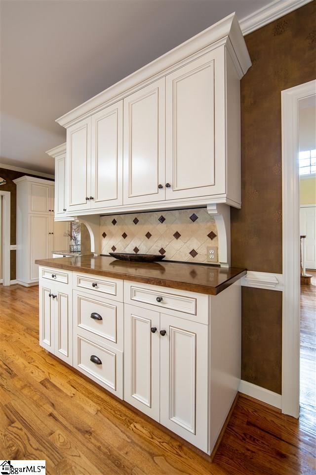 353 English Oak Road Simpsonville, SC 29681 - Photo 13 of 36 Gallery Image 13