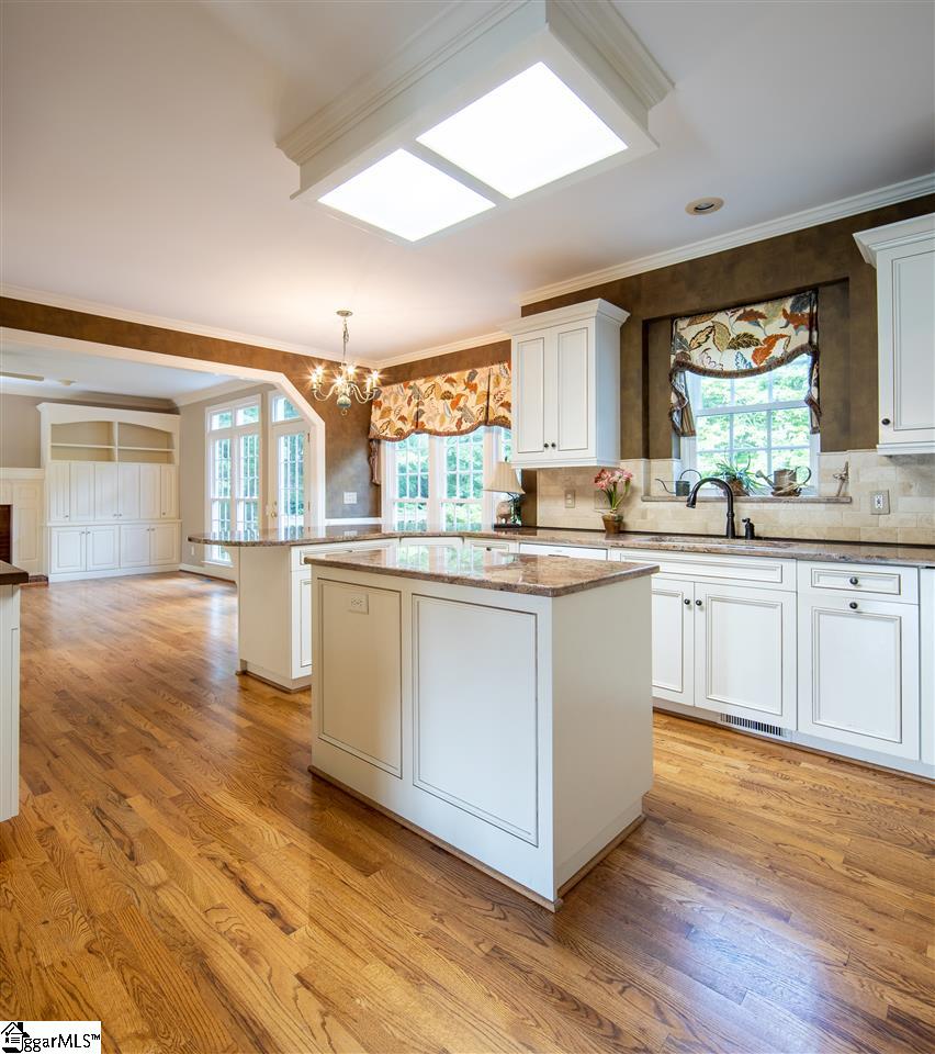 353 English Oak Road Simpsonville, SC 29681 - Photo 14 of 36 Gallery Image 14