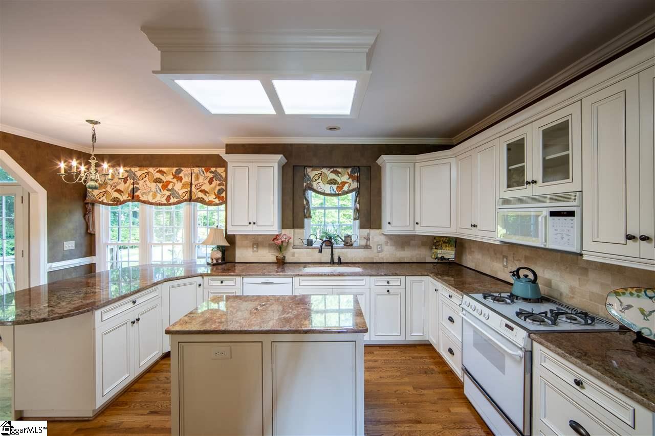 353 English Oak Road Simpsonville, SC 29681 - Photo 16 of 36 Gallery Image 16