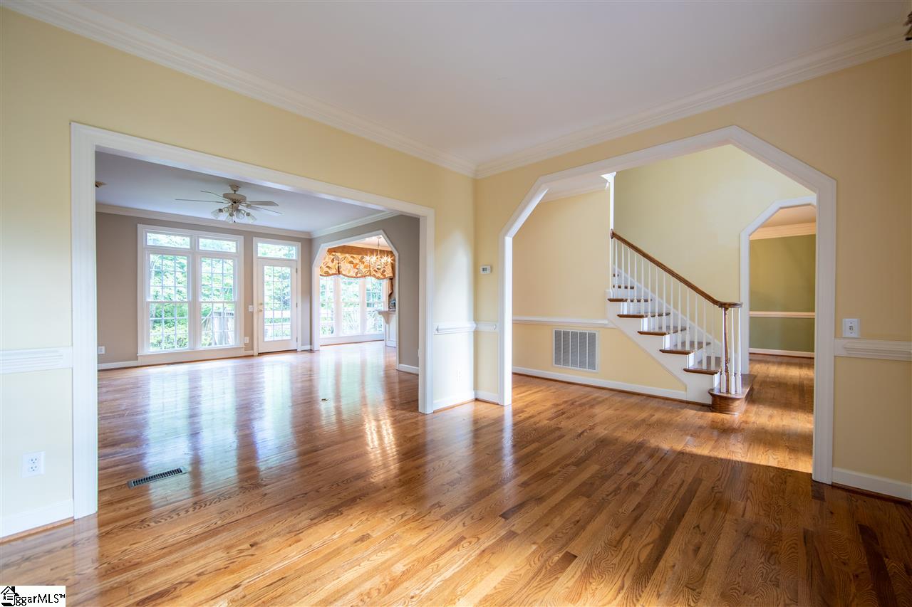 353 English Oak Road Simpsonville, SC 29681 - Photo 6 of 36 Gallery Image 6