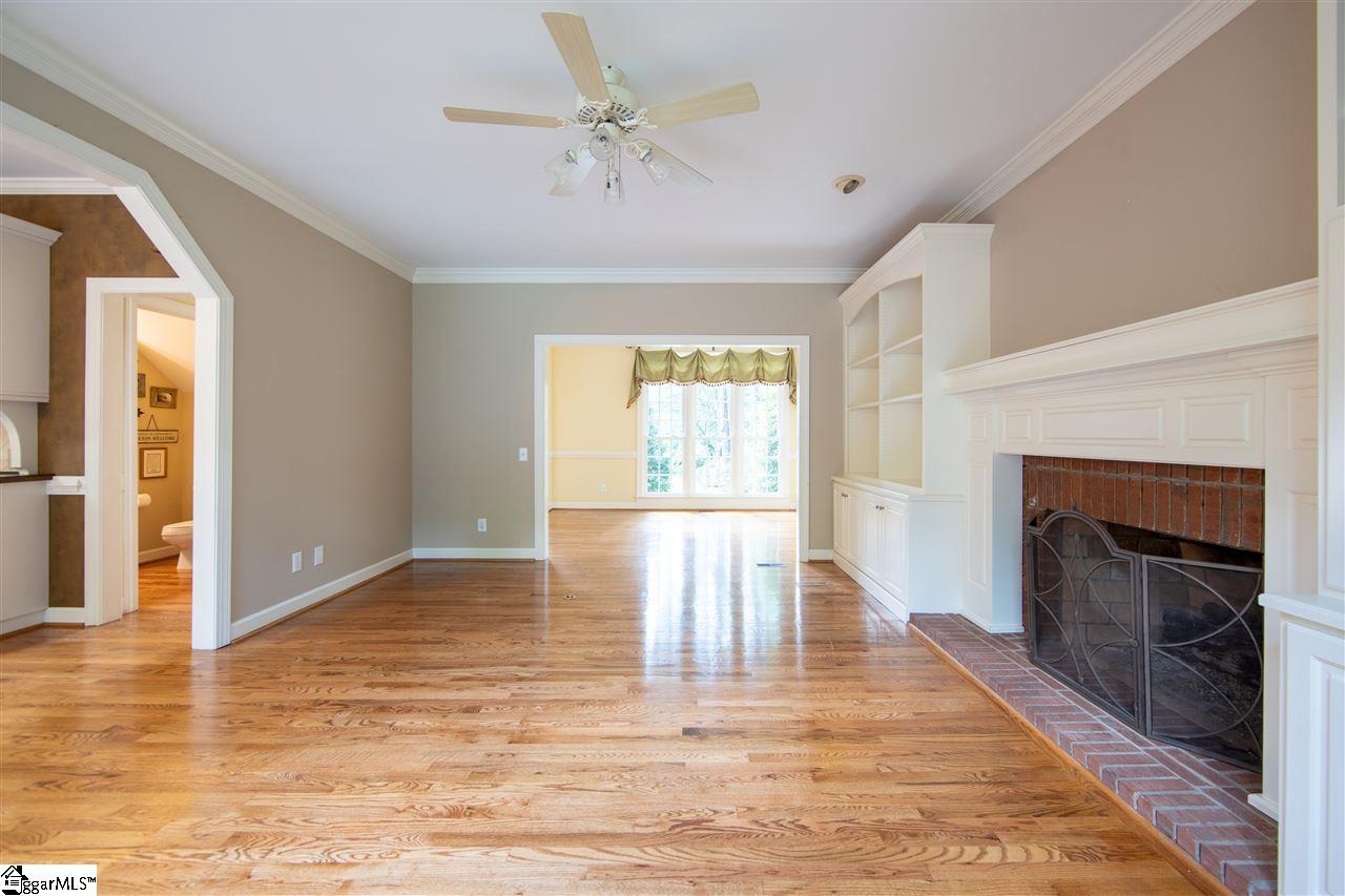 353 English Oak Road Simpsonville, SC 29681 - Photo 10 of 36 Gallery Image 10