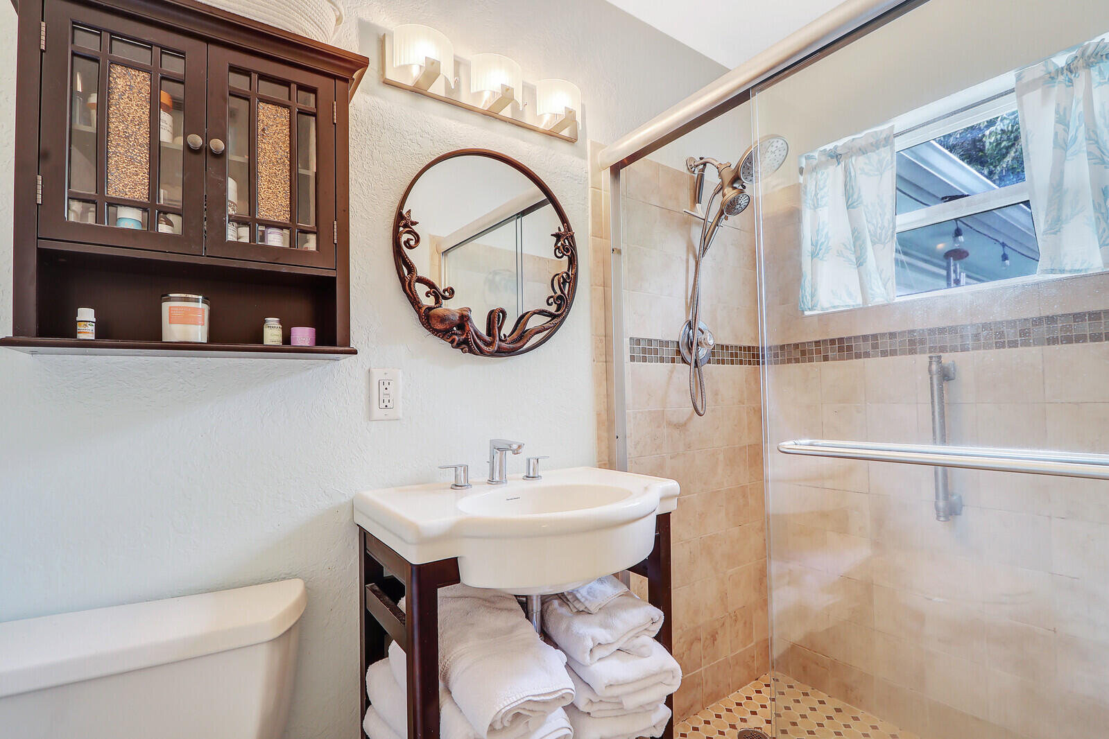 444 Inlet Road North Palm Beach, FL 33408 - Photo 24 of 40 Ensuite Bath