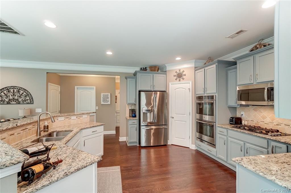 233 Annatto Way Tega Cay, SC 29708 - Photo 14 of 46 Gallery Image 14