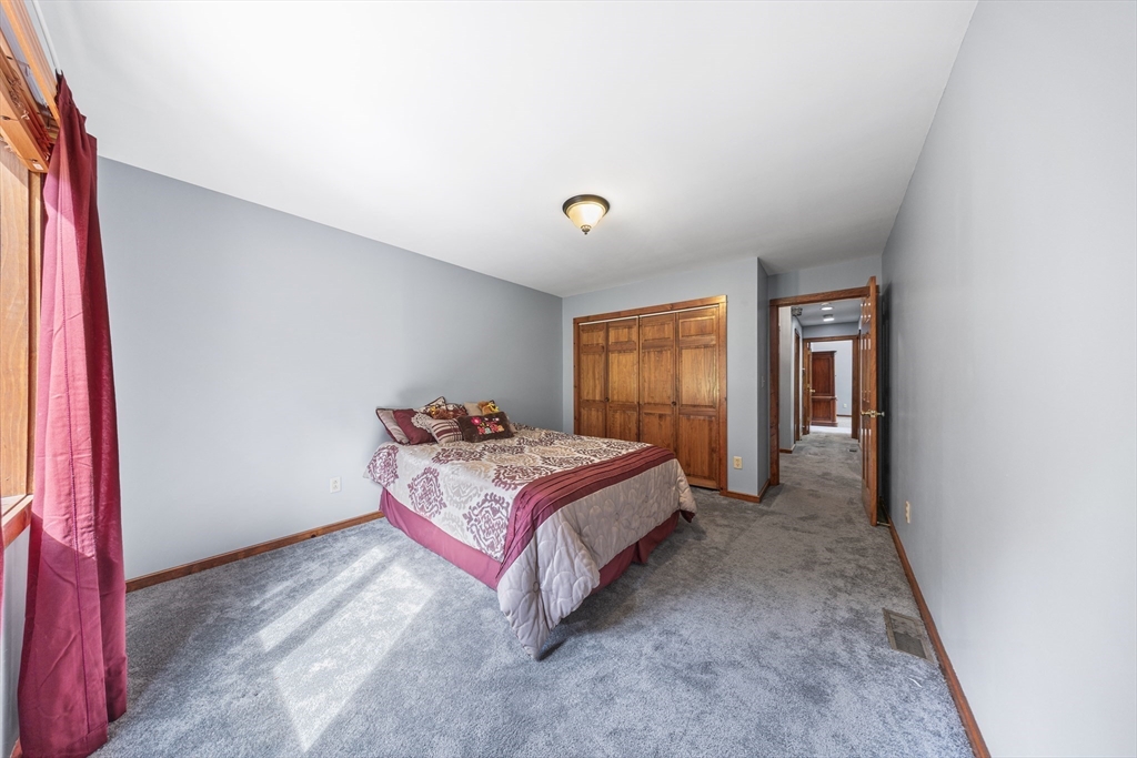 82 Allen Road Sturbridge, MA 01566 - Photo 16 of 40