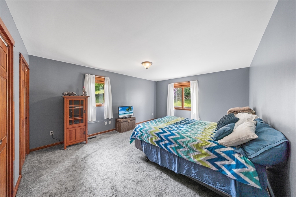 82 Allen Road Sturbridge, MA 01566 - Photo 17 of 40