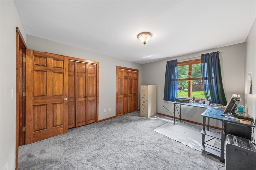82 Allen Road Sturbridge, MA 01566 - Photo 22 of 40