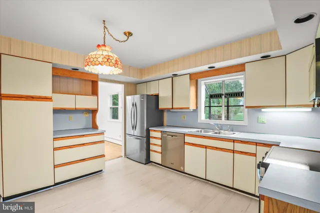 $309,900 | 531 Rupley Road, Camp Hill, PA 17011