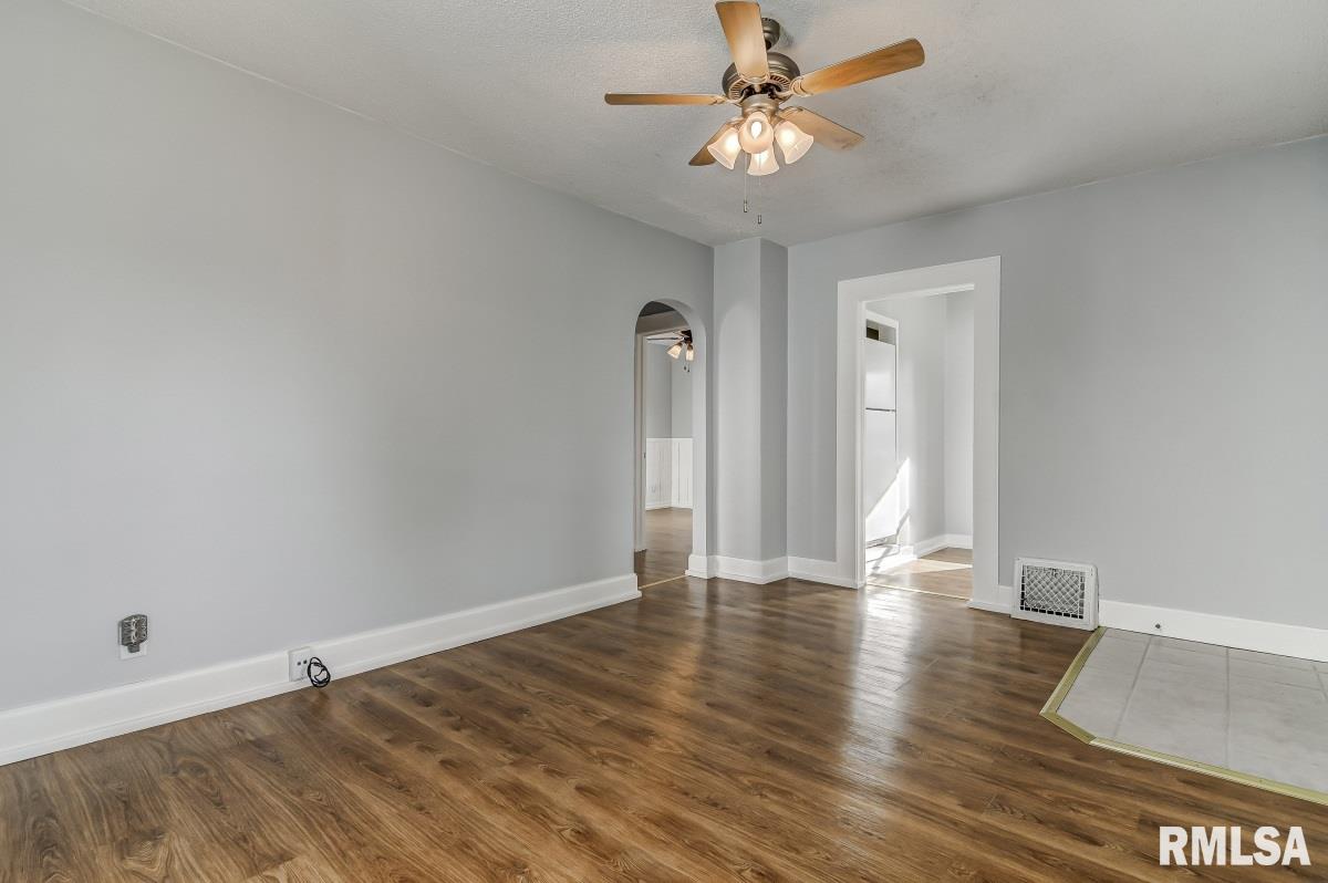 2512 South 8th Street Springfield, IL 62703 - Photo 11 of 30