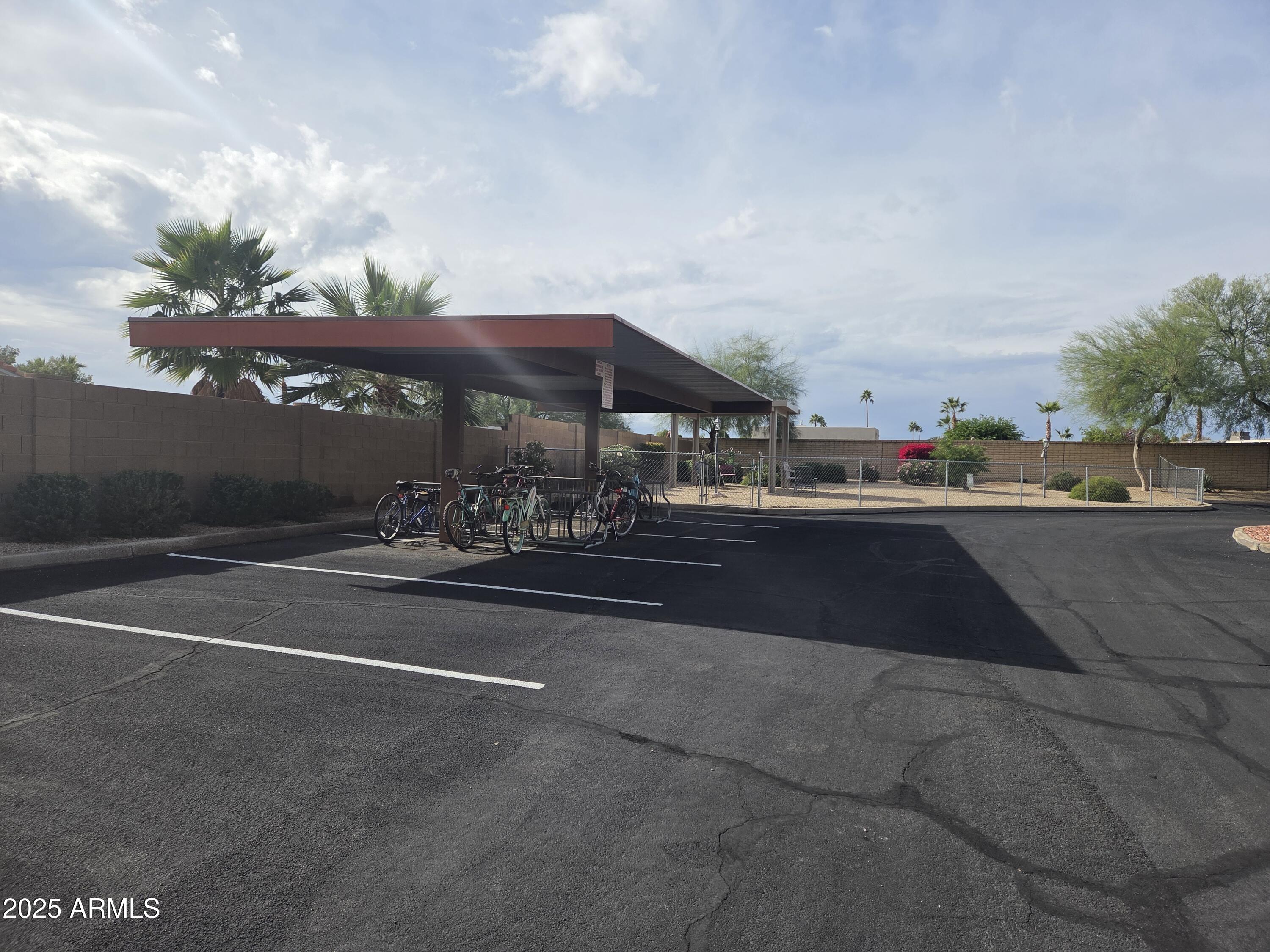 9151 West Greenway Road, Unit 182 Peoria, AZ 85381 - Photo 15 of 19