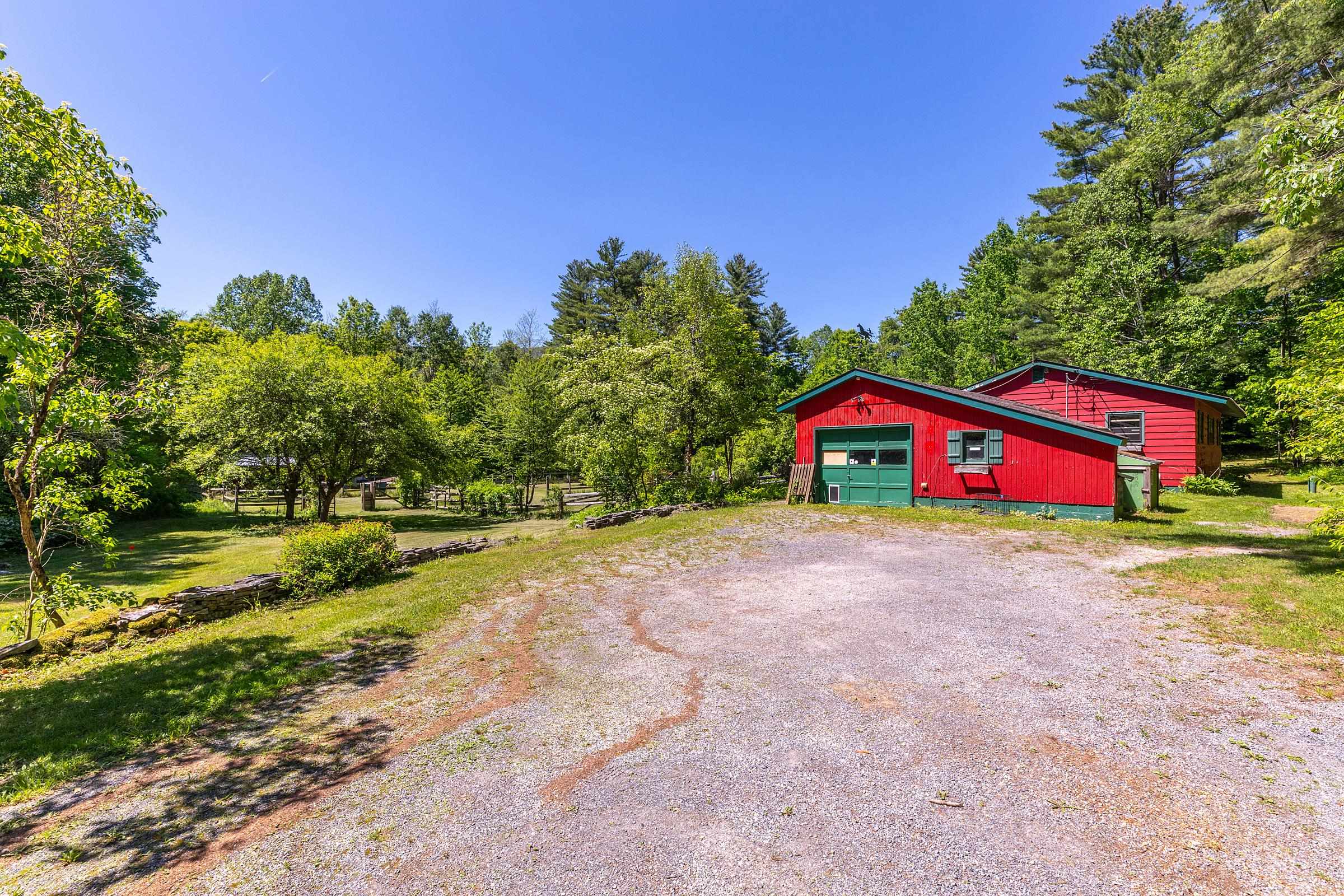 1111 Old Depot Road Shaftsbury, VT 05262 - Photo 33 of 60