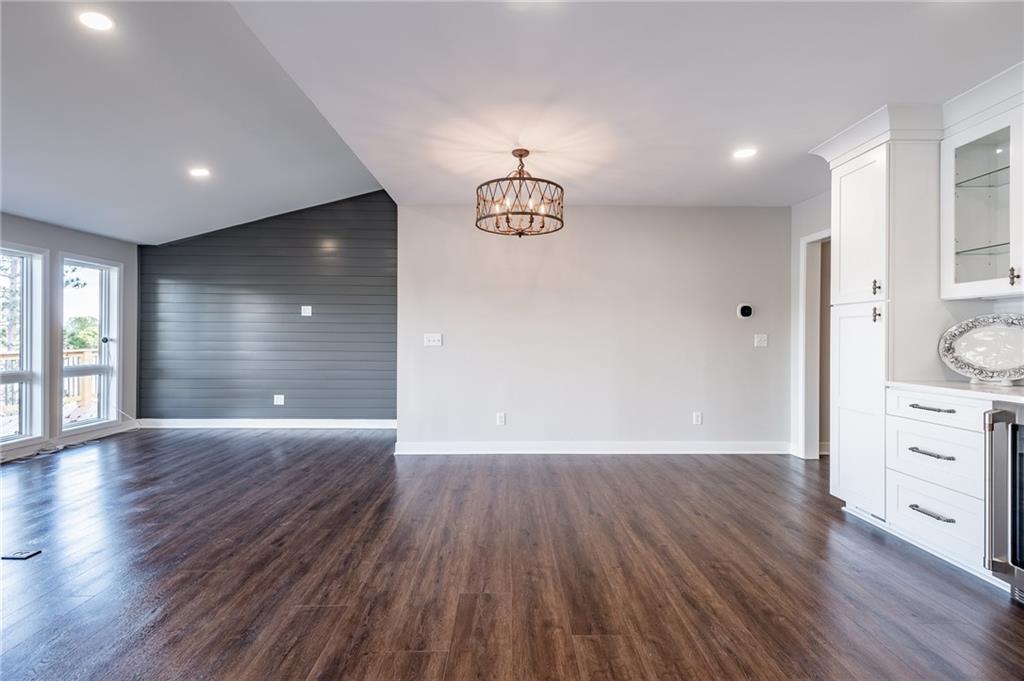 9394 Raintree Drive South Columbus, IN 47201 - Photo 12 of 56 Gallery Image 12