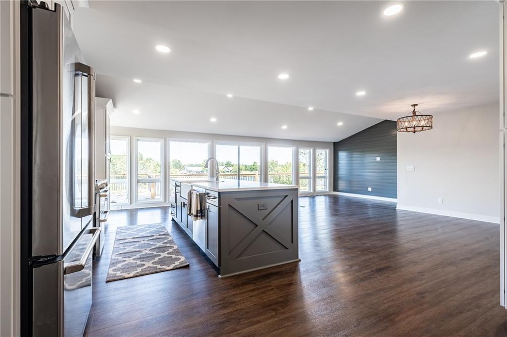 9394 Raintree Drive South Columbus, IN 47201 - Photo 4 of 56 Gallery Image 4