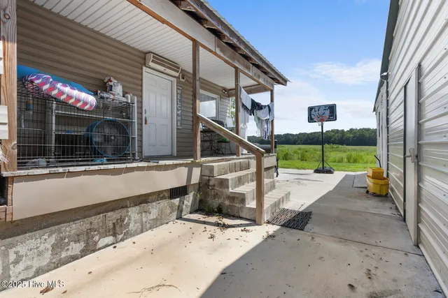 $325,000 | 596 Wagon Ford Road, Beulaville, NC 28518