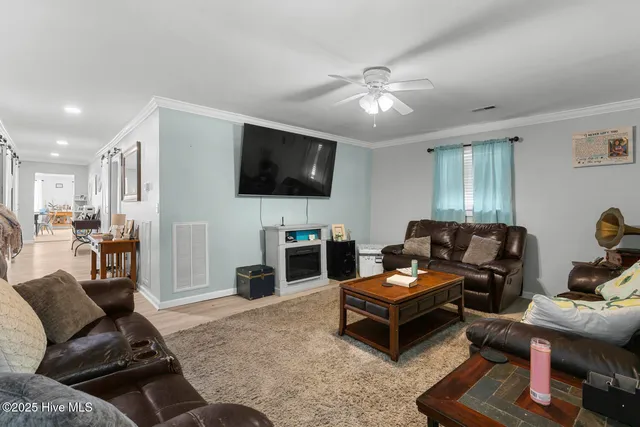 $325,000 | 596 Wagon Ford Road, Beulaville, NC 28518