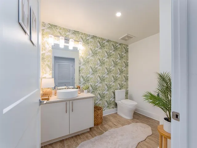 $2,750,000 | 15 Avalon Street, Unit 403, Clearwater Beach, FL 33767