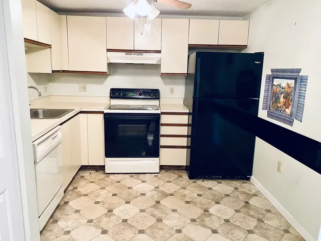 $525,000 | 8 9th Street, Unit 513, Medford, MA 02155