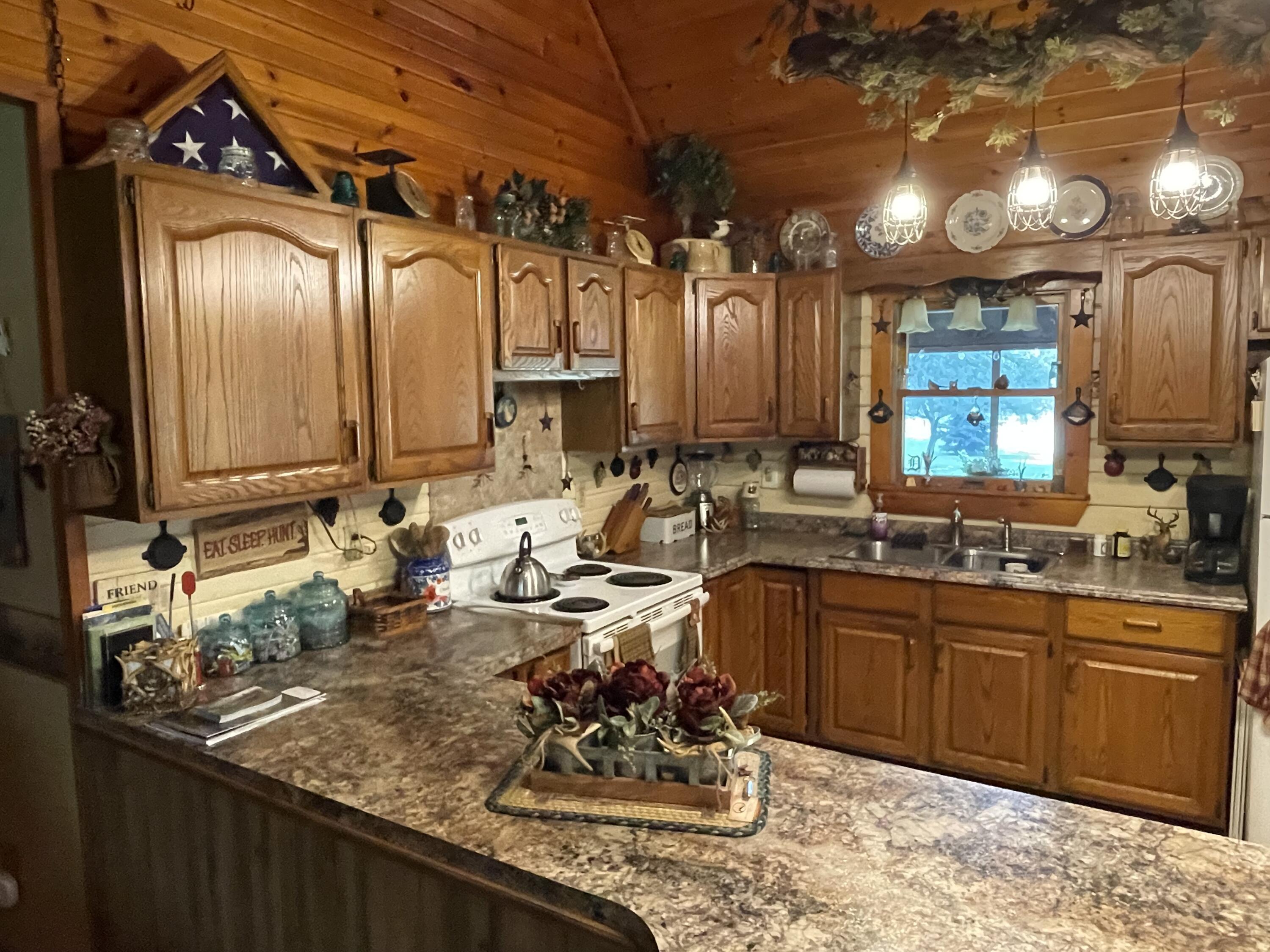 8934 State Road Fort Gratiot, MI 48059 - Photo 11 of 48 IMG_3022