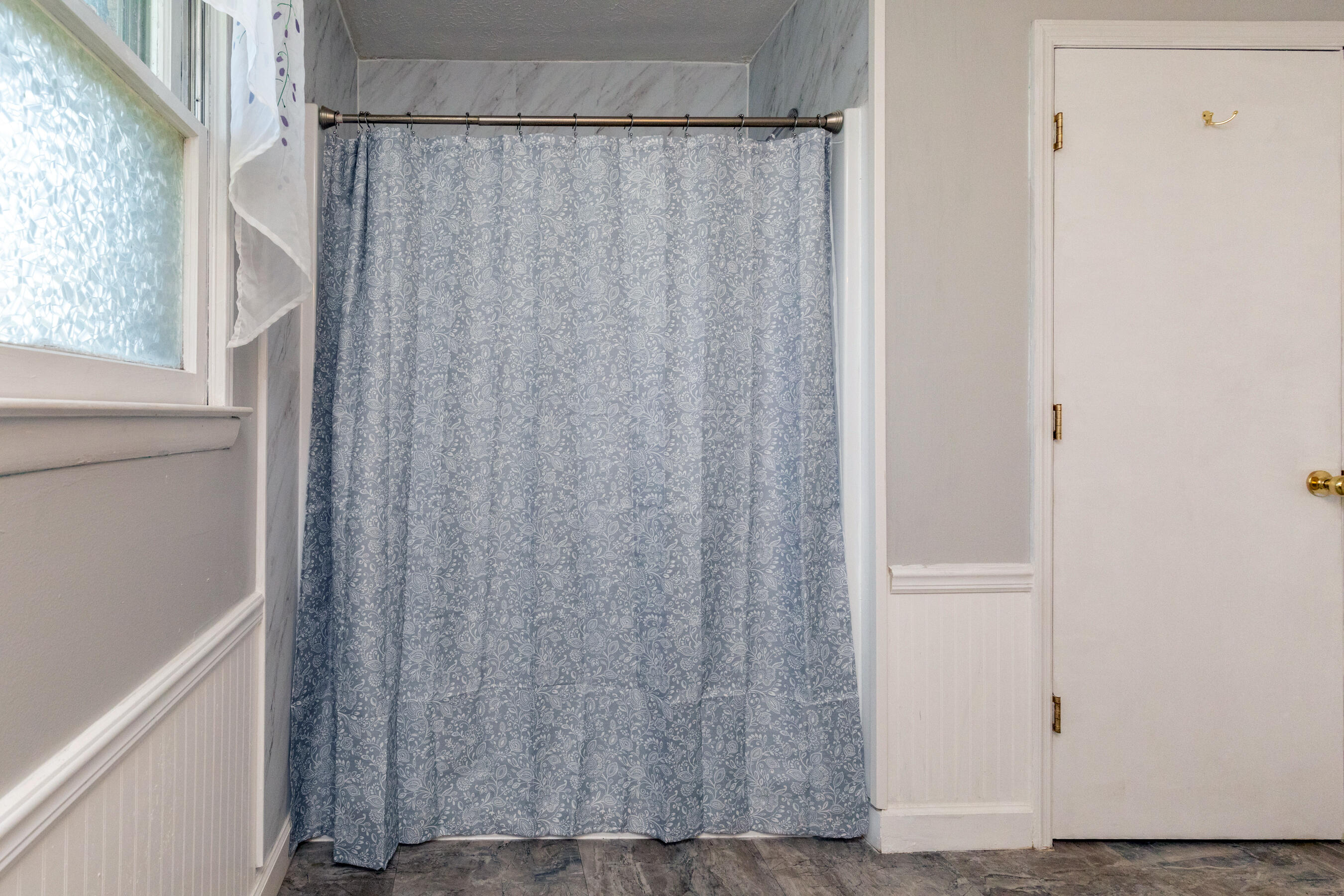 606 Cox Street Perryville, KY 40468 - Photo 15 of 50 Upstairs bathroom