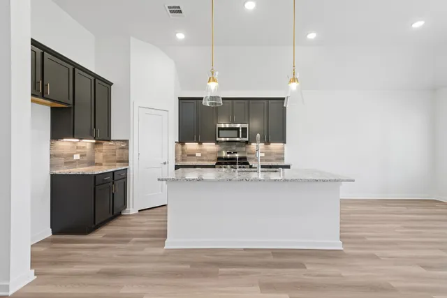 $386,990 | 3330 Hereford Drive, Rosenberg, TX 77471