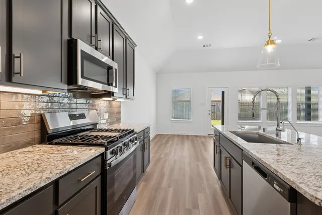 $386,990 | 3330 Hereford Drive, Rosenberg, TX 77471