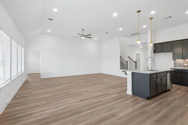 $386,990 | 3330 Hereford Drive, Rosenberg, TX 77471