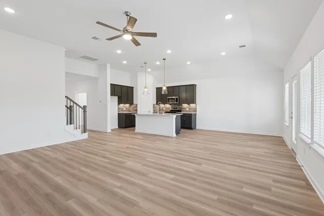 $386,990 | 3330 Hereford Drive, Rosenberg, TX 77471