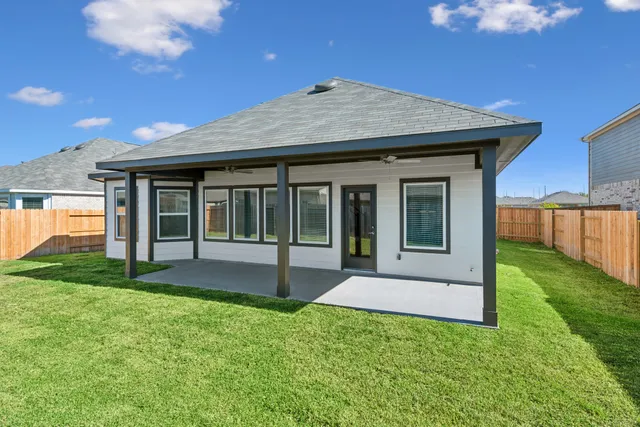 $386,990 | 3330 Hereford Drive, Rosenberg, TX 77471