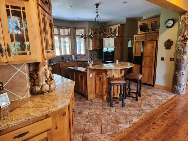 $1,990,000 | 14005 Supreme Court, Kansas City, MO 64164