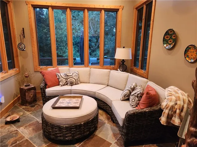 $1,990,000 | 14005 Supreme Court, Kansas City, MO 64164