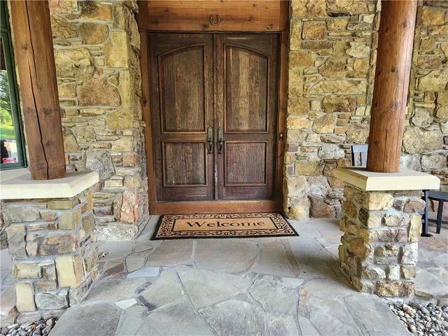 $1,990,000 | 14005 Supreme Court, Kansas City, MO 64164