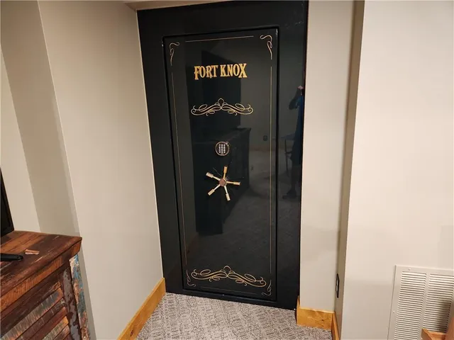 $1,990,000 | 14005 Supreme Court, Kansas City, MO 64164