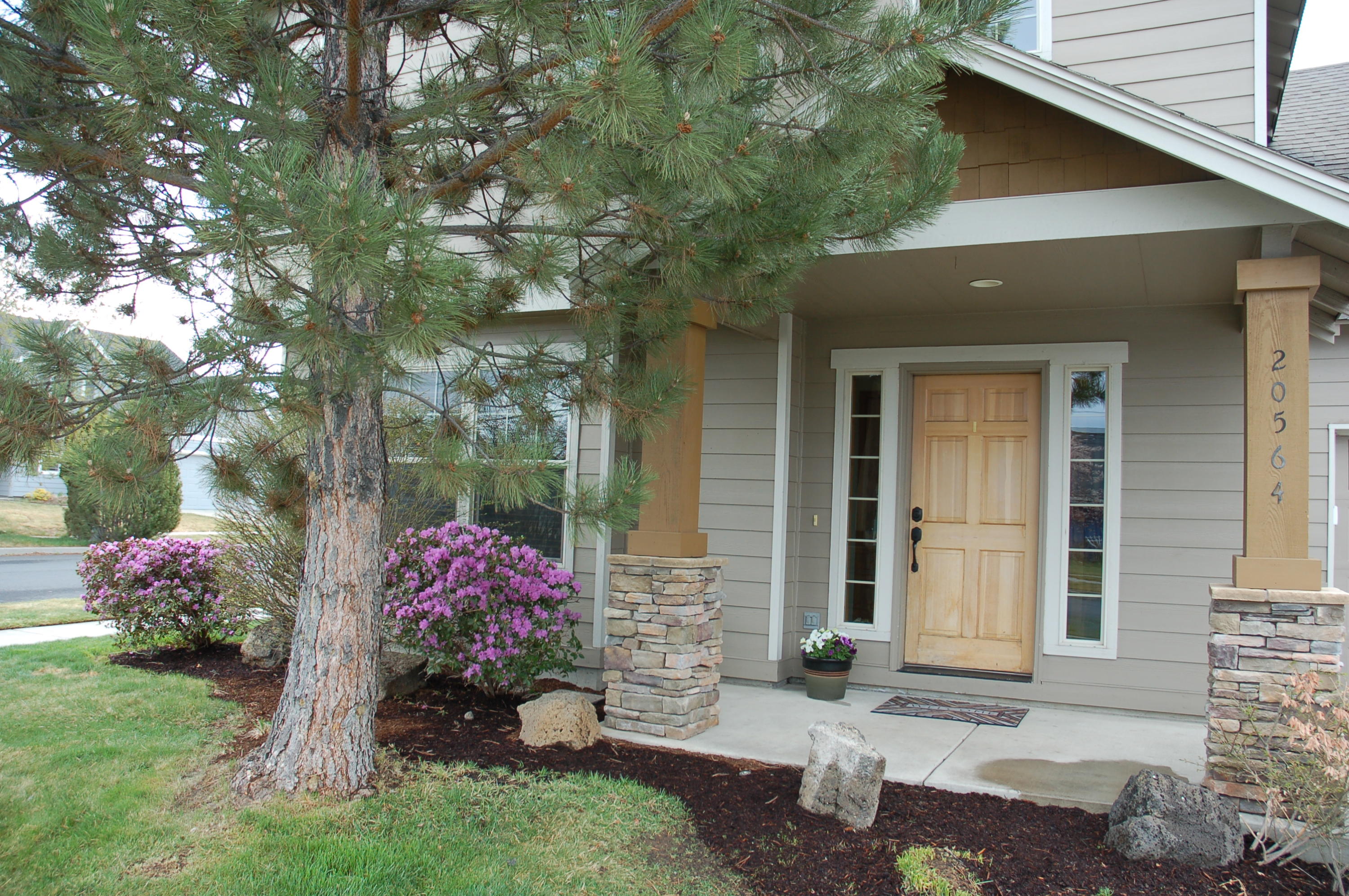 20564 Dylan Loop Bend, OR 97702 - Photo 2 of 31 DYLAN-02