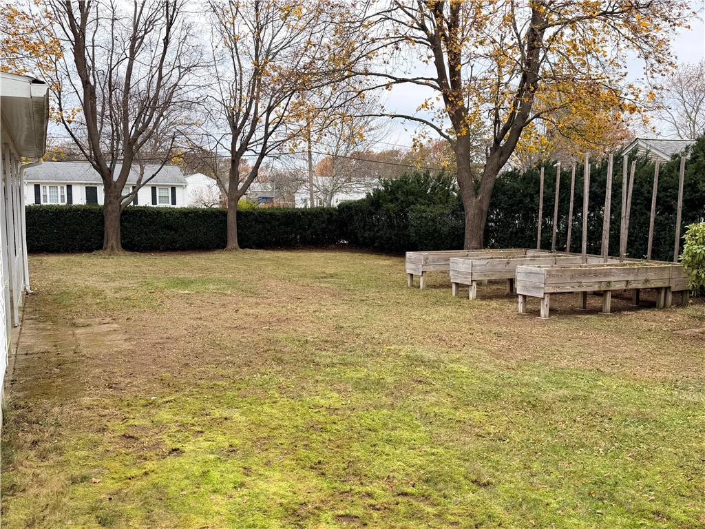 10 Stoneham Drive Woonsocket, RI 02895 - Photo 4 of 22